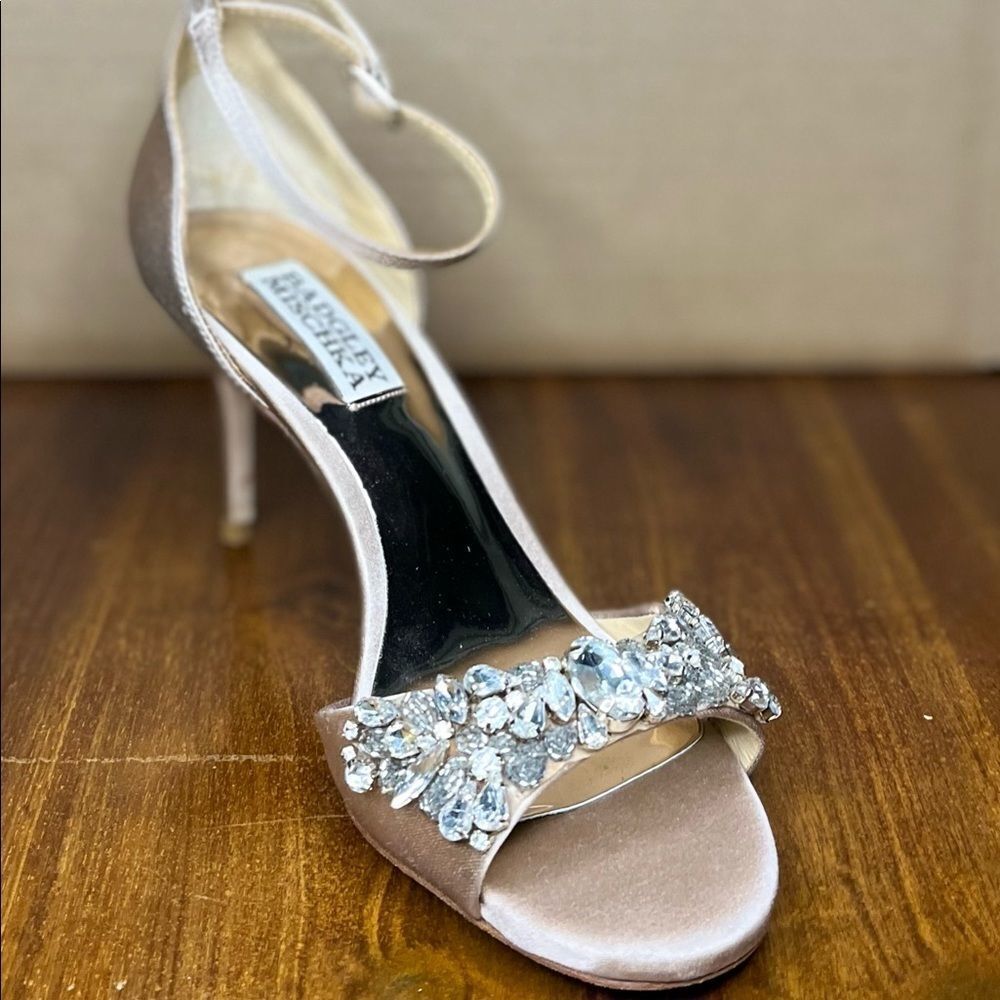 Badgley Mischka Heeled Sandals - Picture 3 of 16